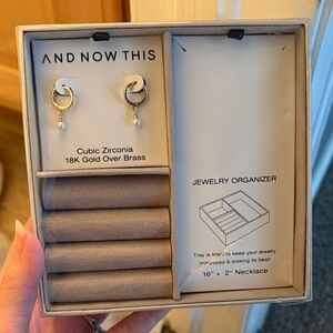 Jewelry Organizer with Earrings - Gold and White + fashion necklace